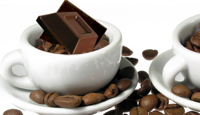 Schokoladiger Kaffee und Espresso